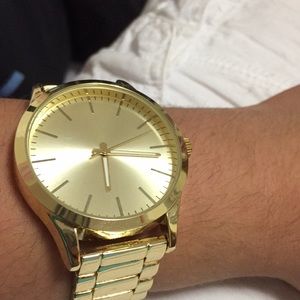 Meet your Posher, Levi